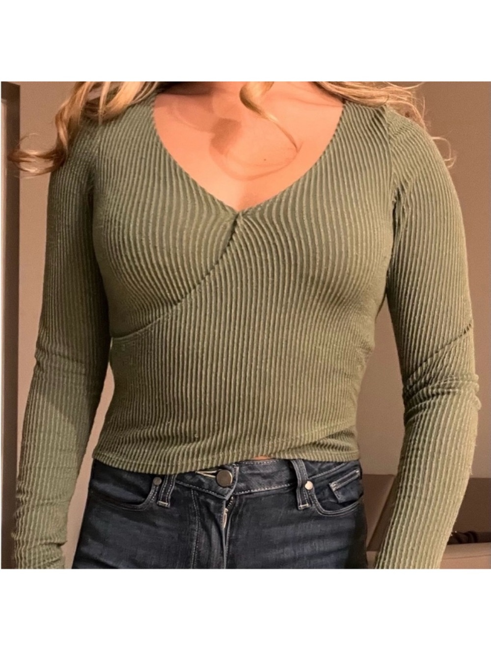 Hollister top size S